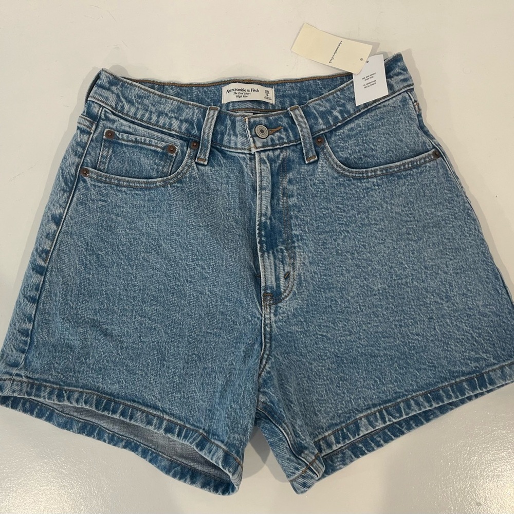 Abercrombie & Fitch High Rise Dad Shorts Curve Love Light Blue Denim